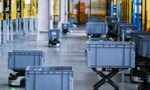 英国“智狼仓”VS巴黎盗抢案：效率与安全，正考验京东出海“本土化”