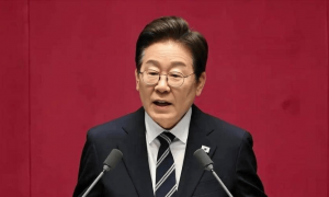 中国在钓鱼岛出手，李在明送高市一个建议，听不进去的日本正迎来悲剧