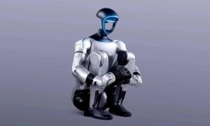 100亿，人形机器人砸钱上桌