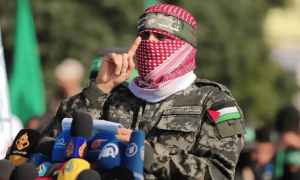 卡桑旅精准伏击：将炸弹埋入基地大门口，以色列军队踏出门就挨炸，5死20伤！