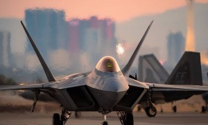 歼-20“过于落后”，随便看了，4年后的大阅兵，六代机必有大惊喜