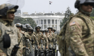 美伊局势闹大，卡尼拒不出兵，解放军通知美国，升级冲突没有赢家