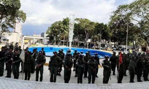 委内瑞拉代总统：营救马杜罗及第一夫人