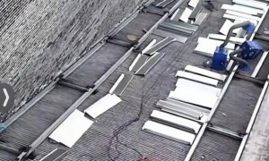 河北定州600余年城墙安装不锈钢台阶；当地回应：城墙不是文物，具体情况有关部门正在核实