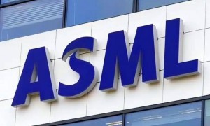 原创 
            耗资4亿美金，重180吨！外媒爆料：全球顶尖光刻机即将问世